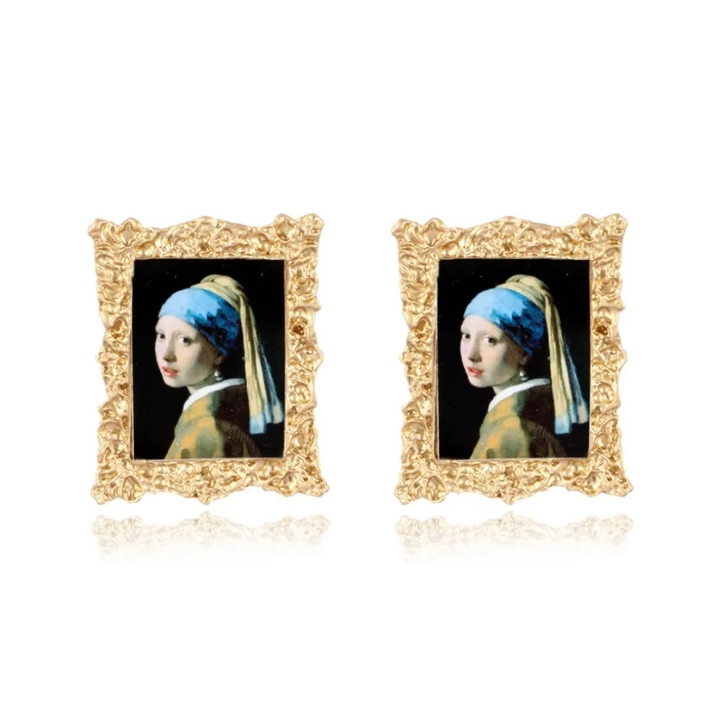 Girl with the pearl Earrings
